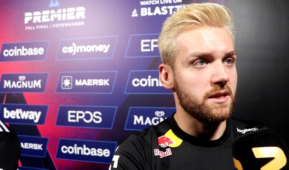 LPL英文流解说表示：只有LPL决赛不是3-0，真是太好了